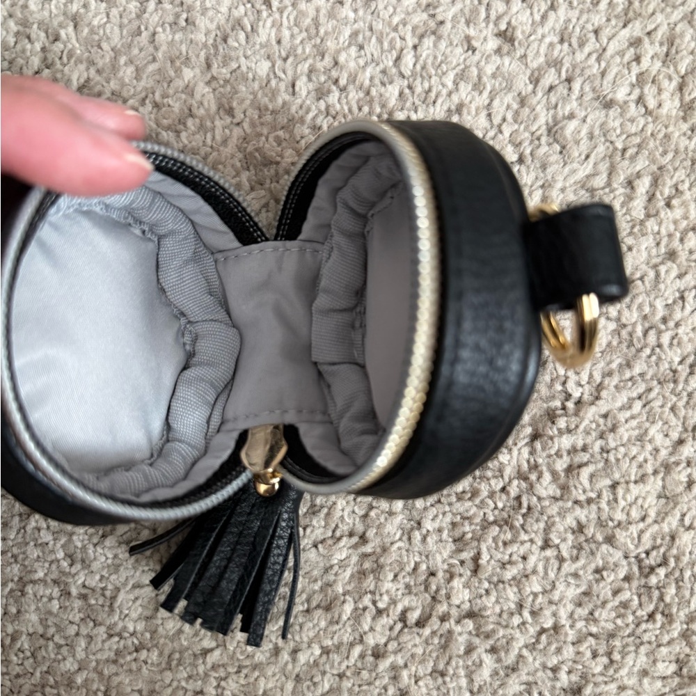 Itzy Ritzy Pacifier Holder - Picture 3 of 3